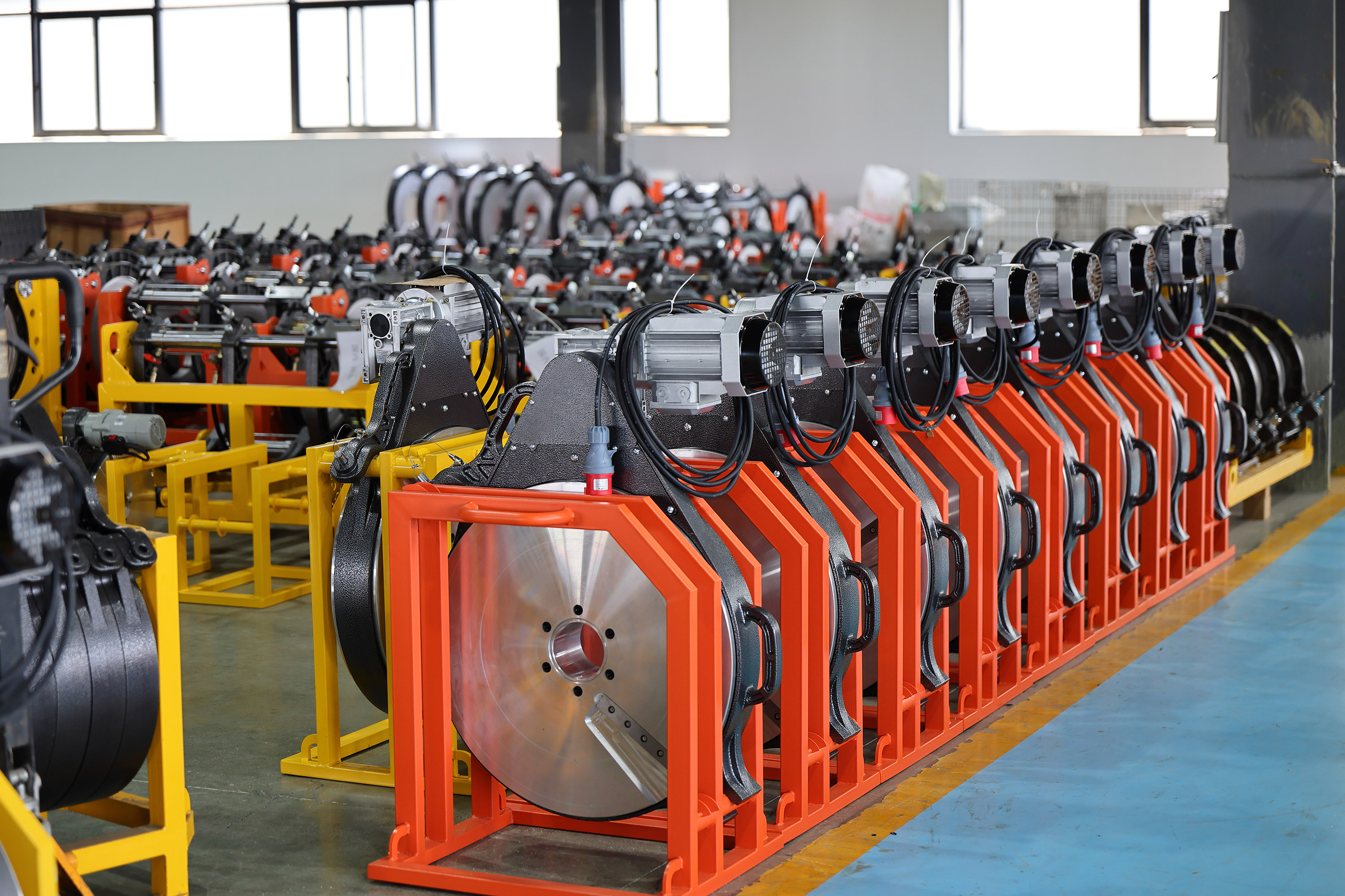 كيفية تقييم الشركة المصنعة لآلة دمج المؤخرة من ظروف الإنتاج